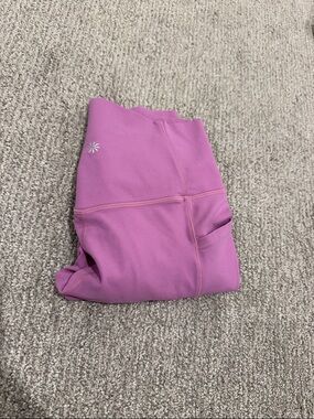 Athleta salutation stash tights